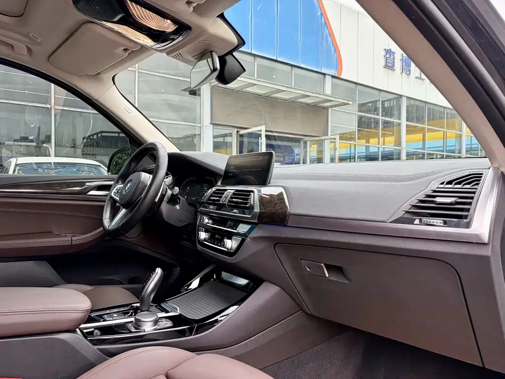 BMW X3 2021