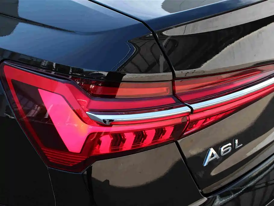 Audi A6L 2024 — фото 14