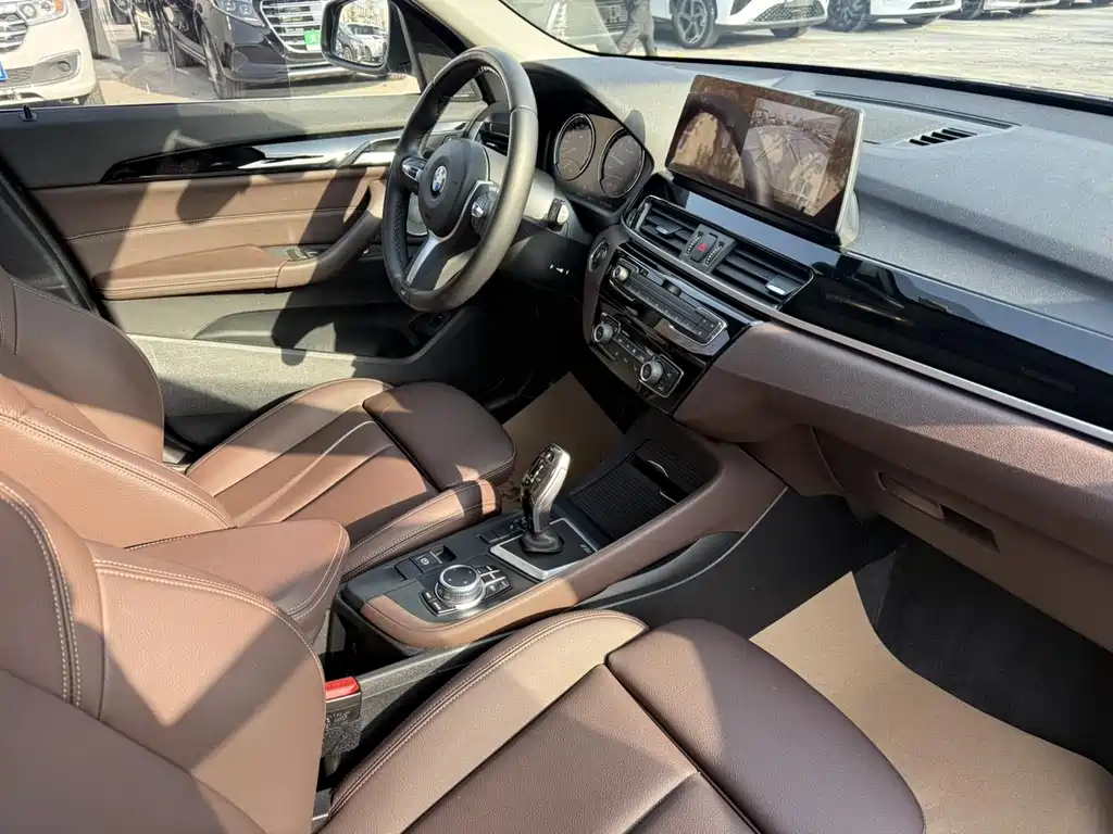 BMW X1 2022 — фото 11