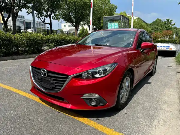 Mazda 3 Axela 2015