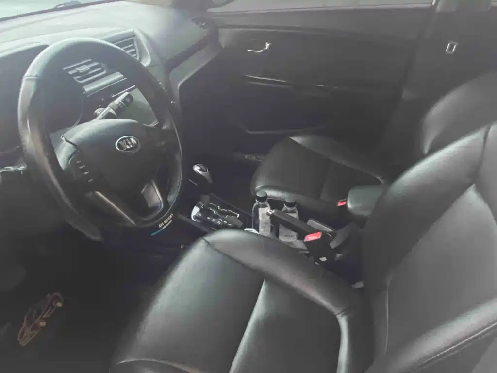 Kia K2 2013