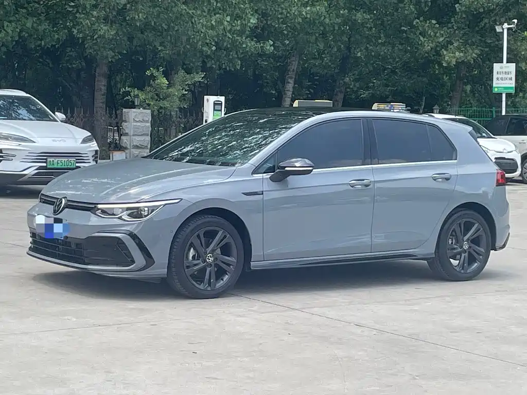 Volkswagen Golf 2023