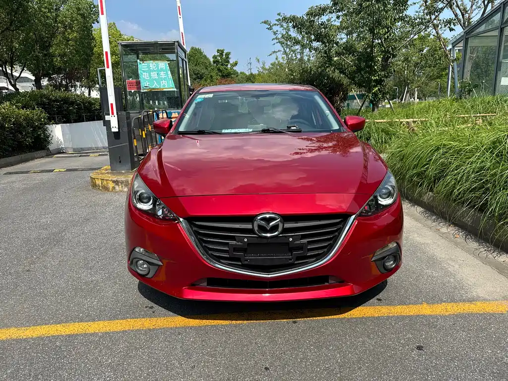 Mazda 3 Angkesela 2015
