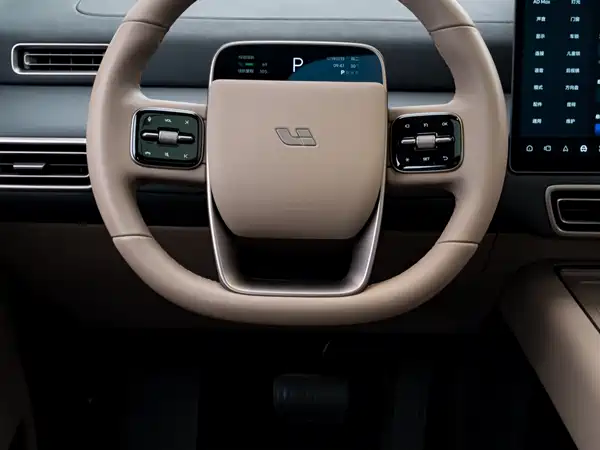 Li Auto MEGA 2025