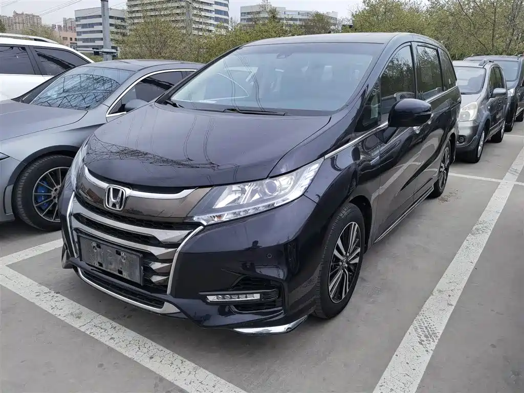 Honda Odyssey 2019 — фото 1