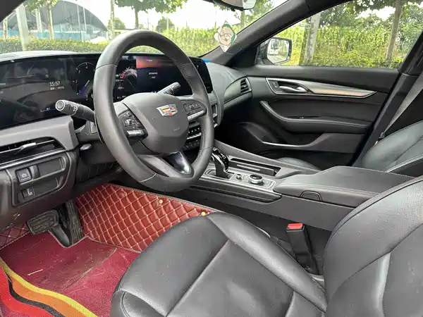 Cadillac CT5 2024