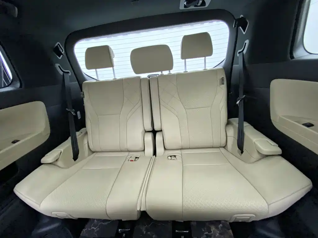 Toyota Alphard 2024 — фото 11