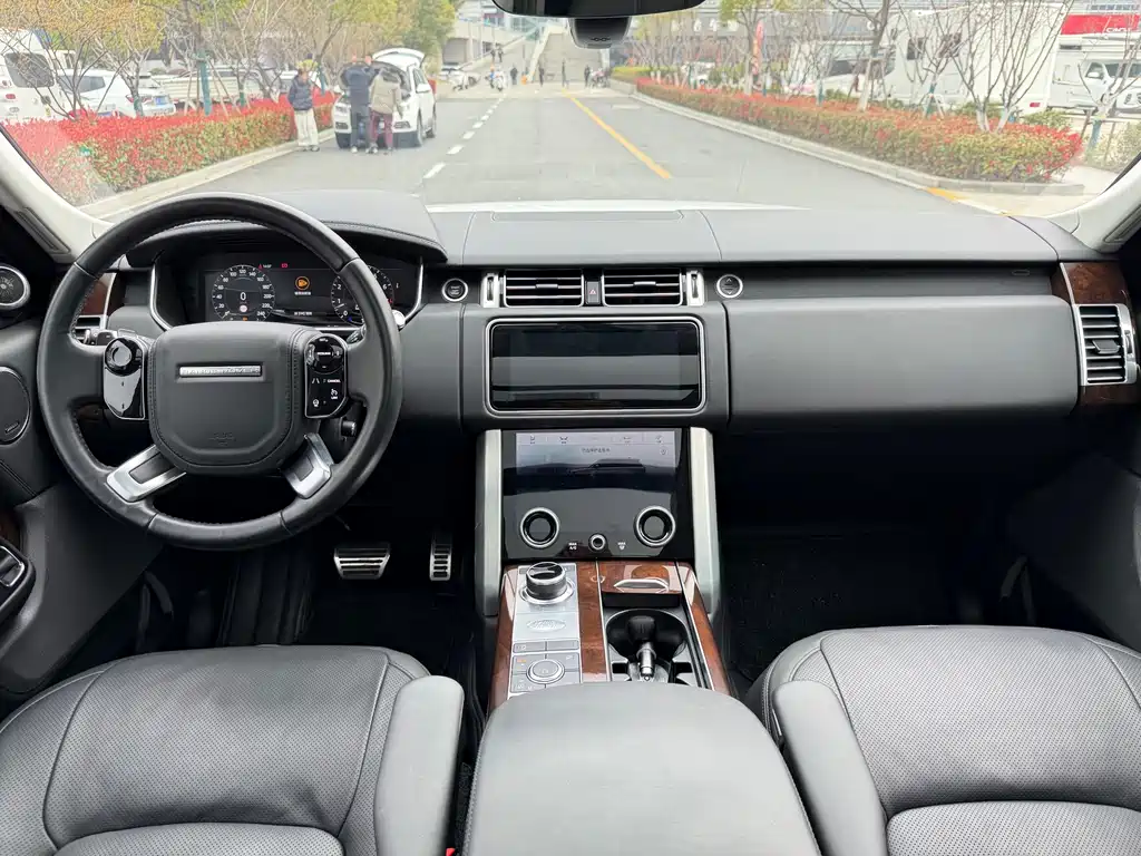 Land Rover Range Rover 2021 — фото 10