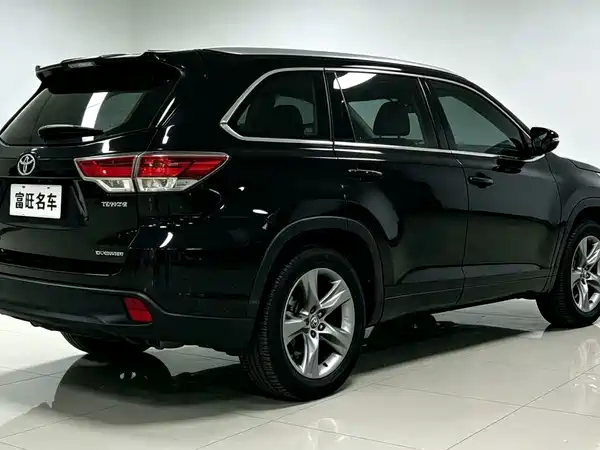 Toyota Highlander 2020