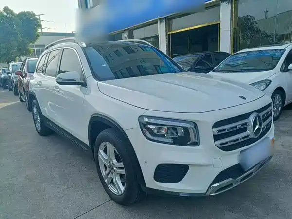 Mercedes-Benz GLB 2021