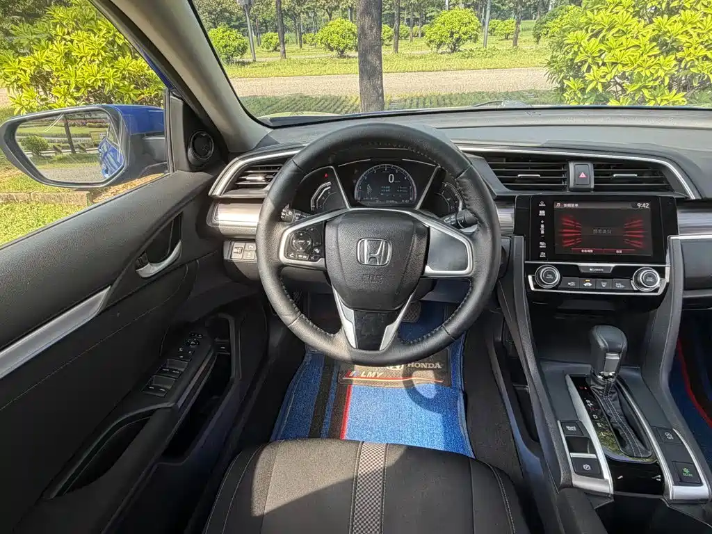 Honda Civic 2020 — фото 9