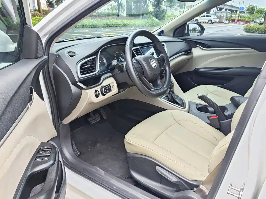 Buick Excelle 2016 — фото 15