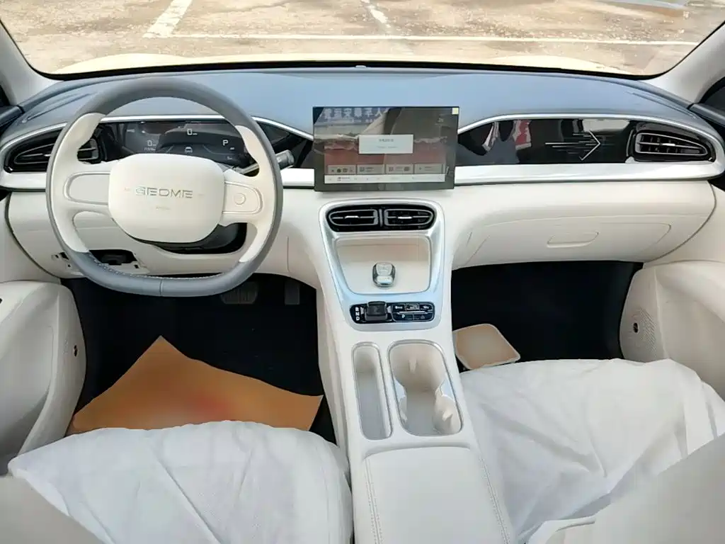 Geely Galaxy Starwish 2026 — фото 10