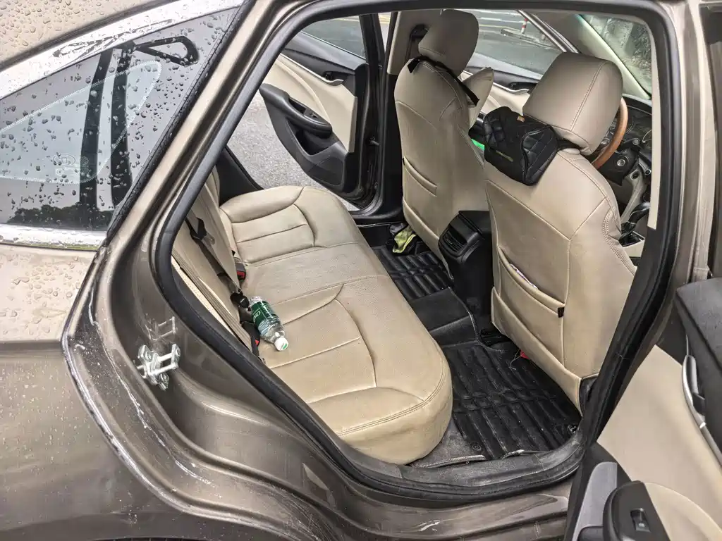 Buick Excelle 2017 — фото 10