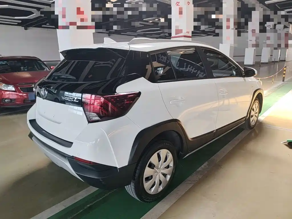 Toyota Yaris L 2020
