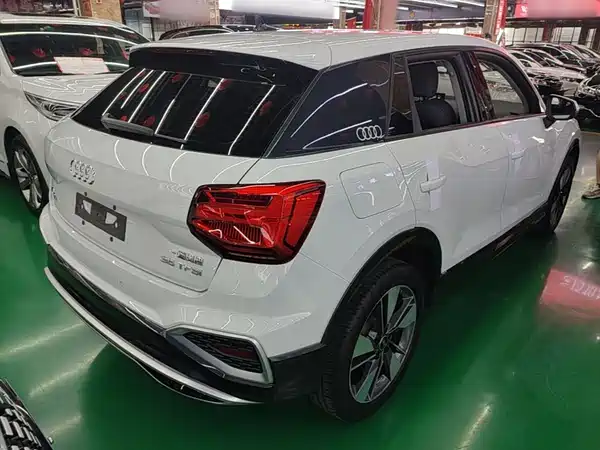 Audi Q2L 2022