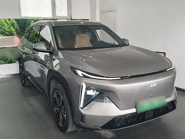 Geely Galaxy L7 2023