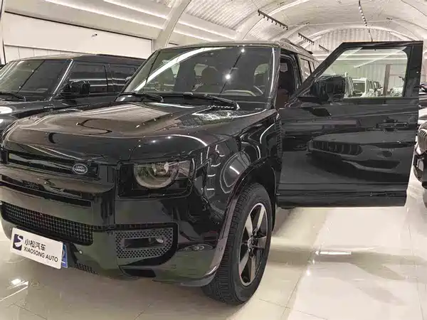 Land Rover Defender 2026