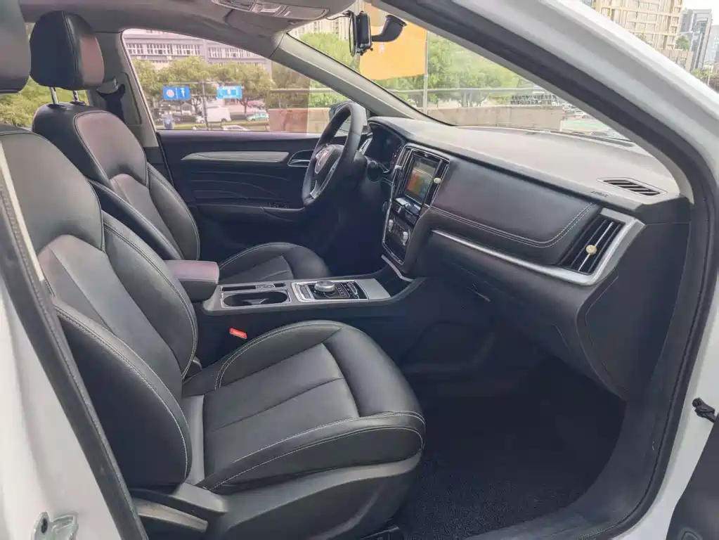 Roewe i6 New Energy 2020 — фото 12