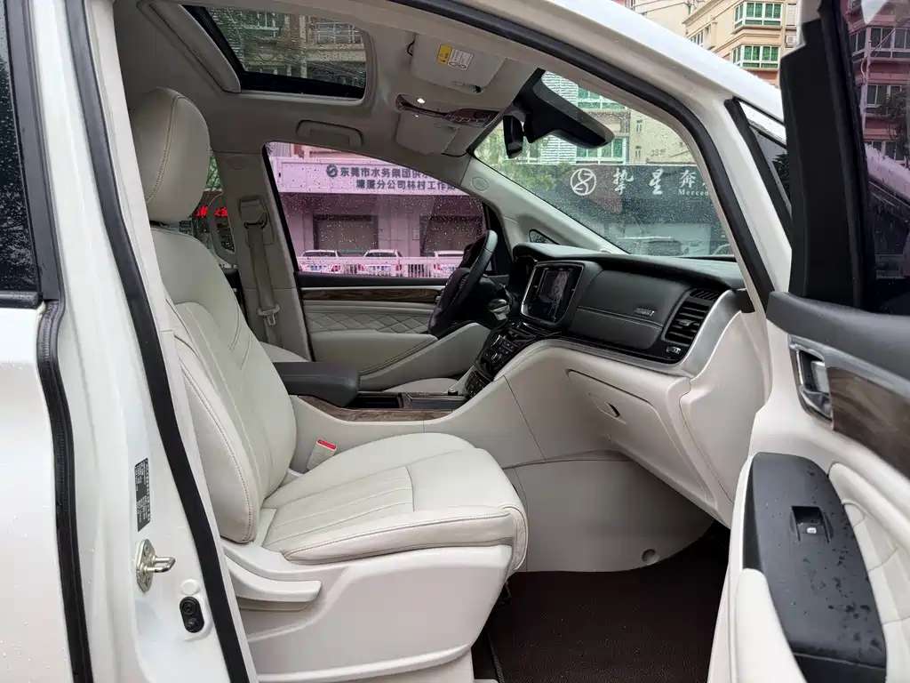 GAC Motor Trumpchi M8 2018 — фото 23