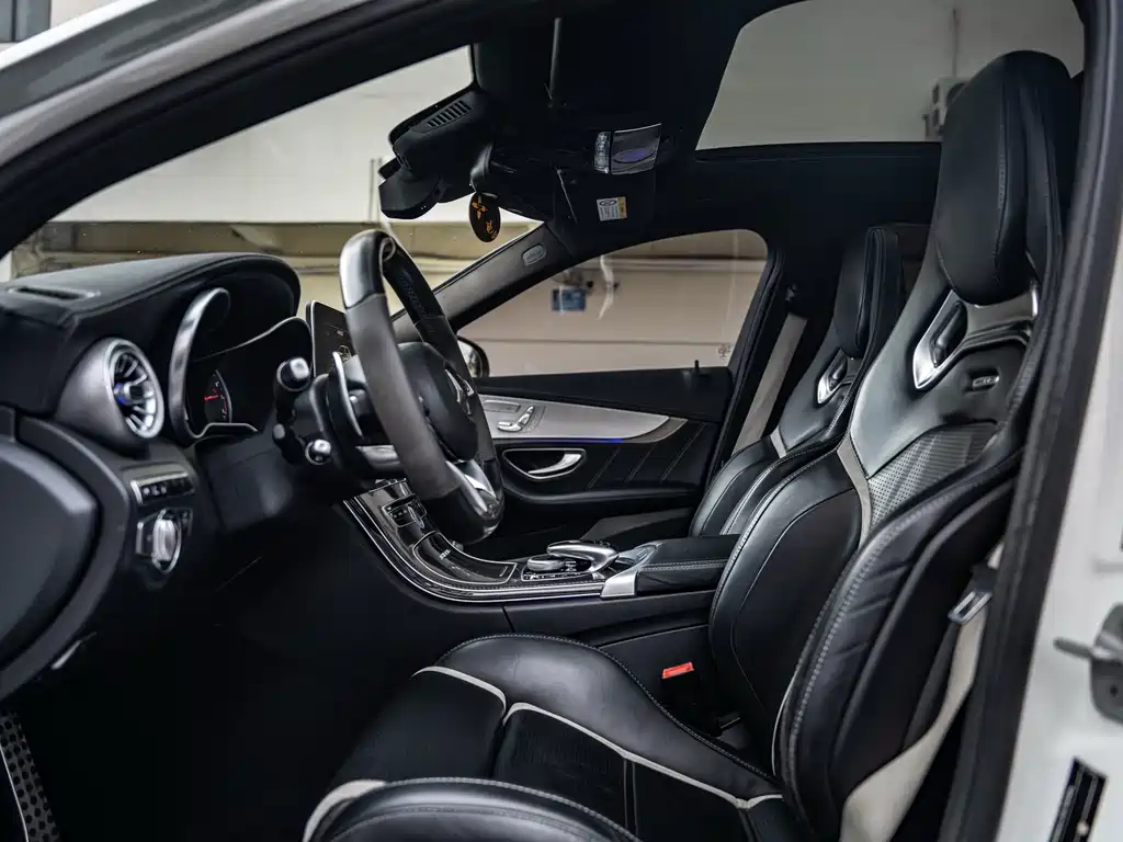 Mercedes-Benz C-Class AMG 2016 — фото 16