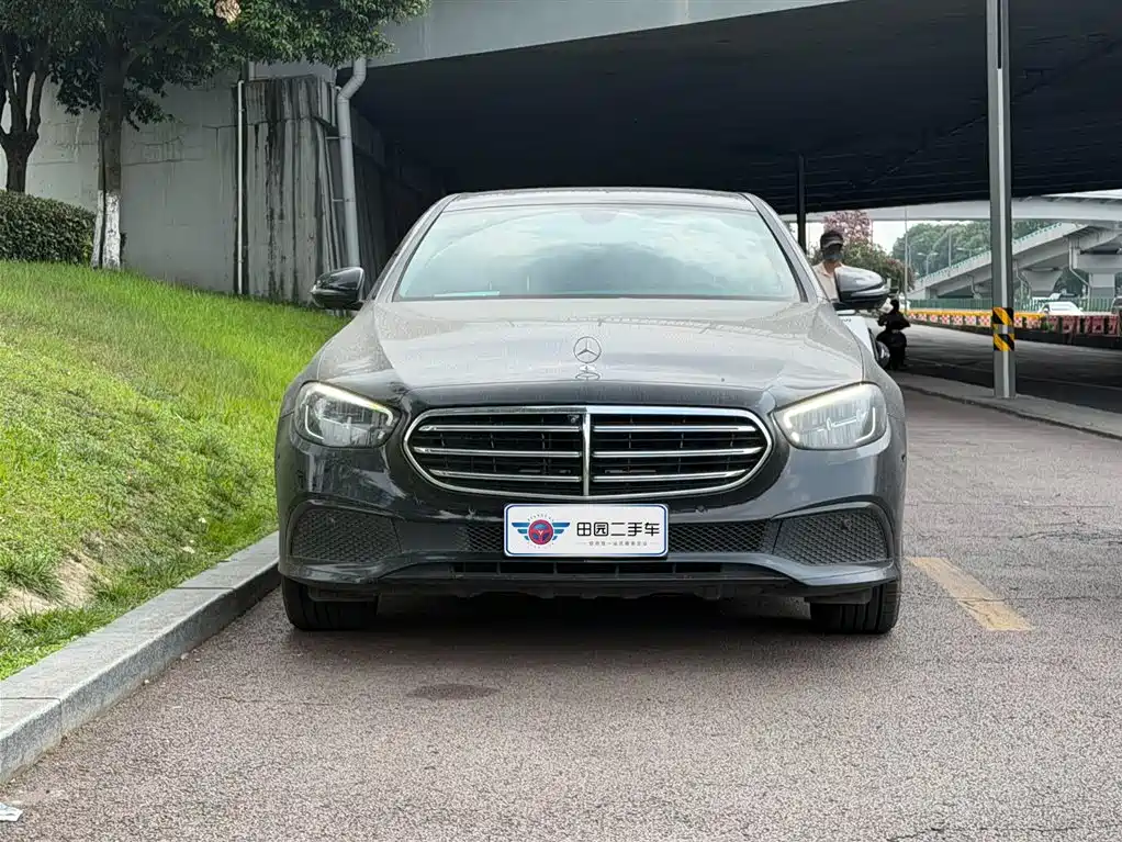 Mercedes-Benz E-Class 2023