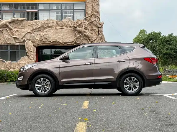 Hyundai Santa Fe 2016