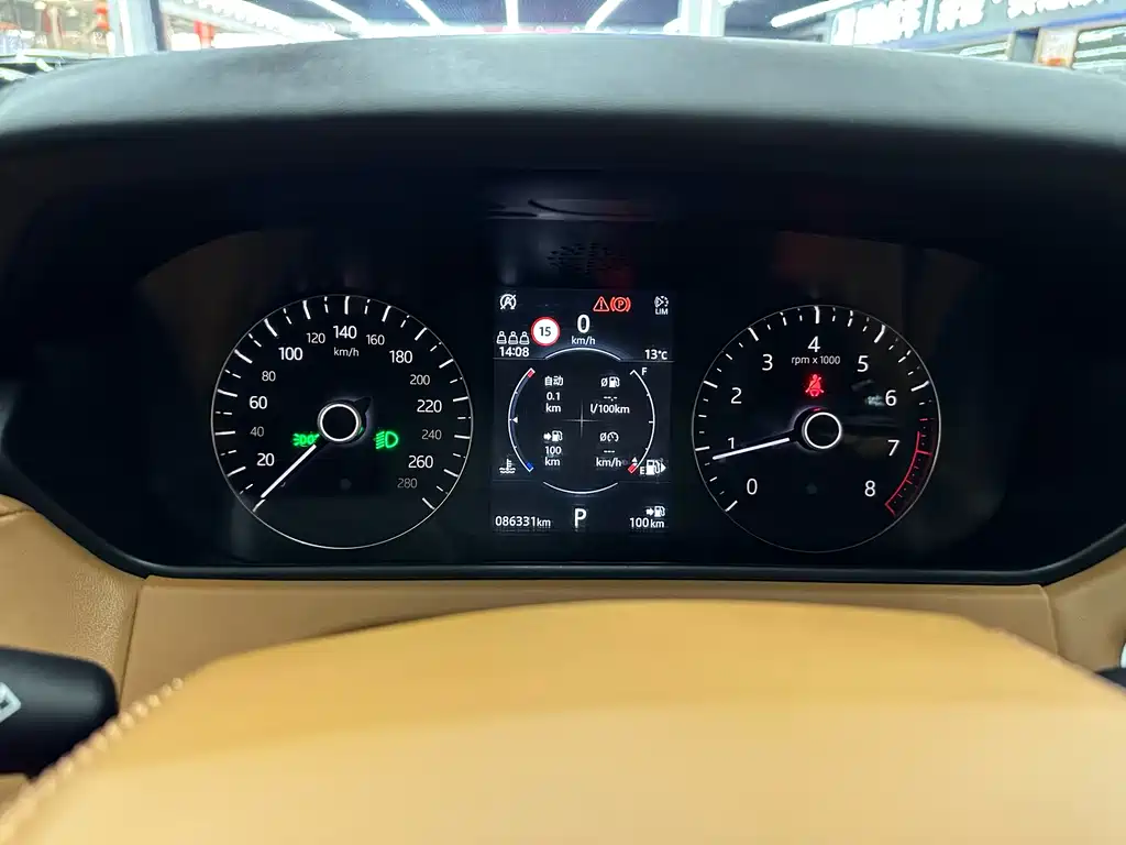 Land Rover Range Rover Velar 2019 — фото 10