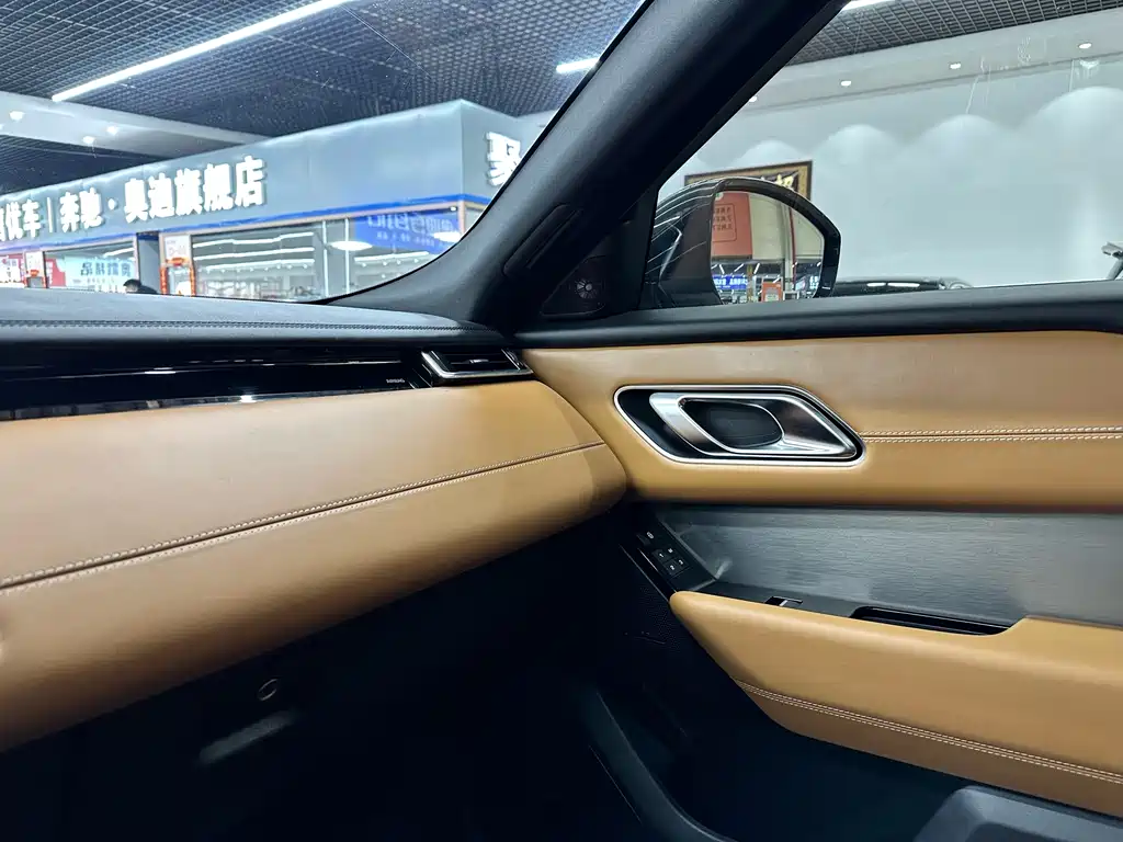 Land Rover Range Rover Velar 2019 — фото 14