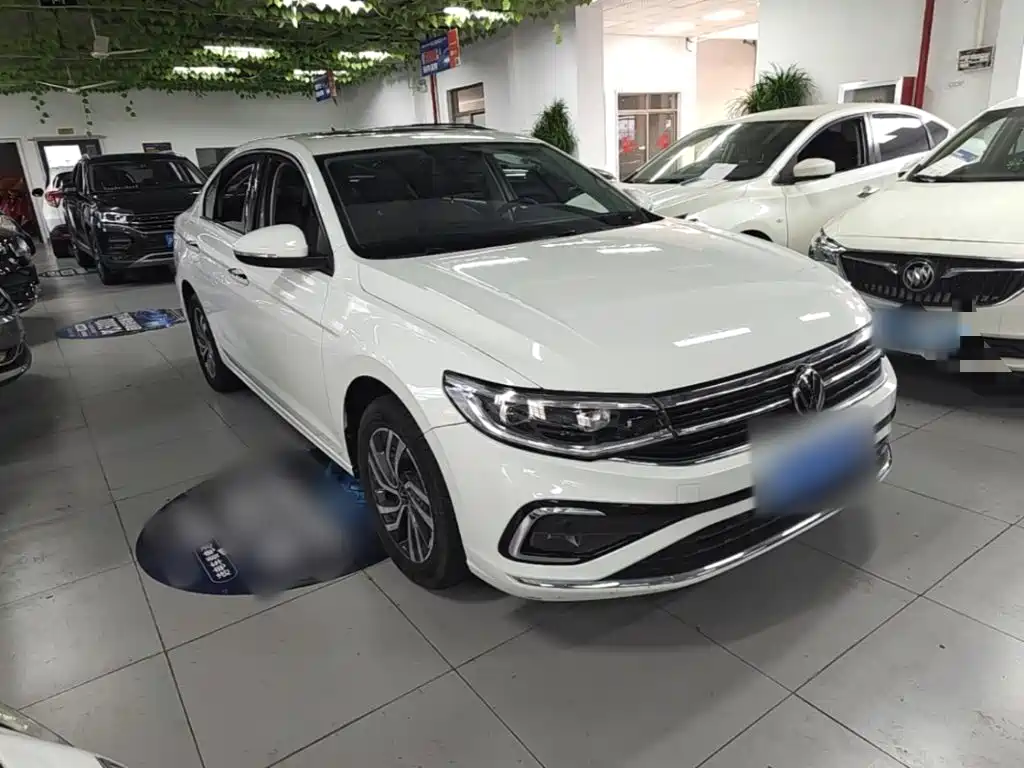 Volkswagen Bora 2023