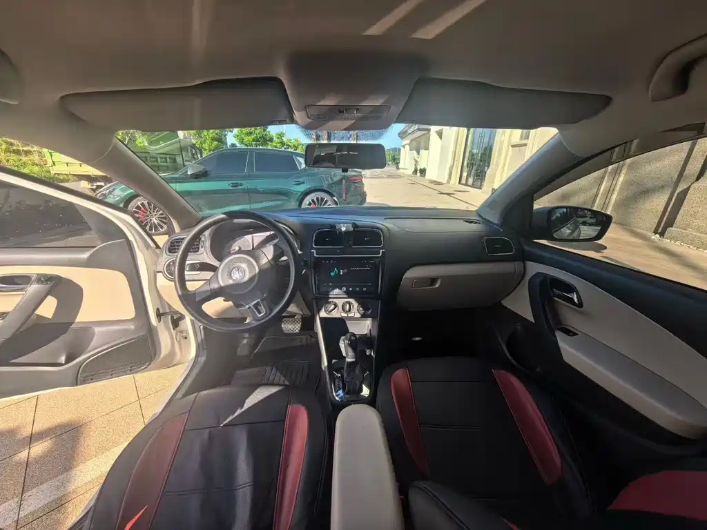 Volkswagen Polo 2013