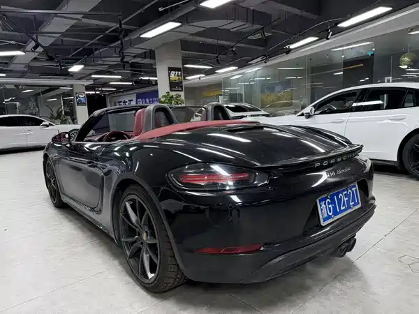 Porsche 718 2021
