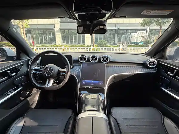 Mercedes-Benz C-Class 2023