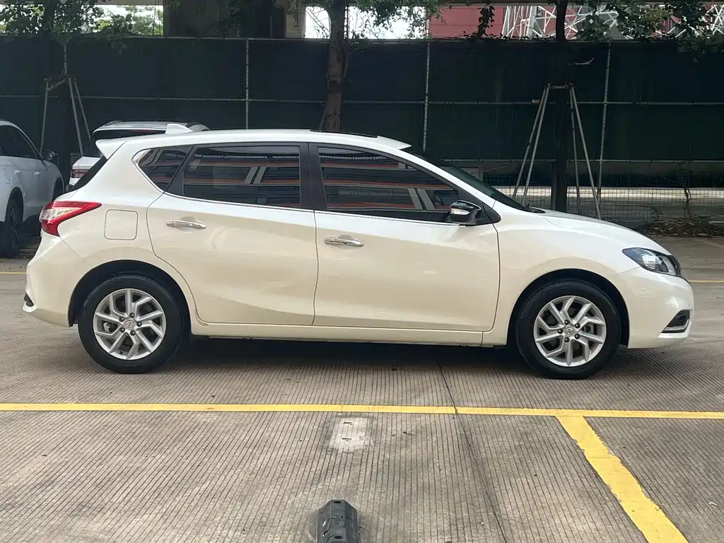 Nissan Tiida 2022