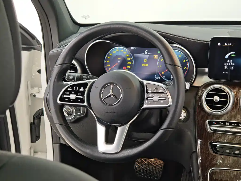 Mercedes-Benz GLC 2021 — фото 15