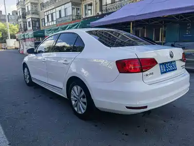 Volkswagen Sagitar 2016