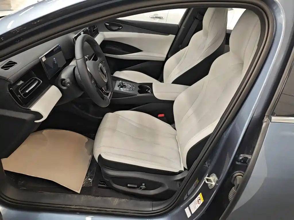 BYD Seal 06 2025 — фото 15