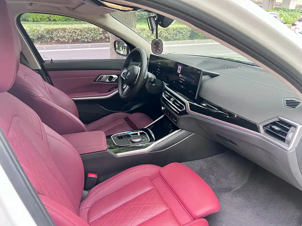 BMW i3 2023
