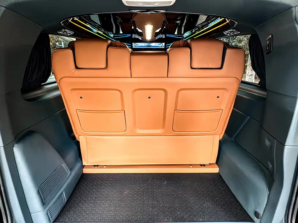 Mercedes-Benz Vito 2024 — фото 36
