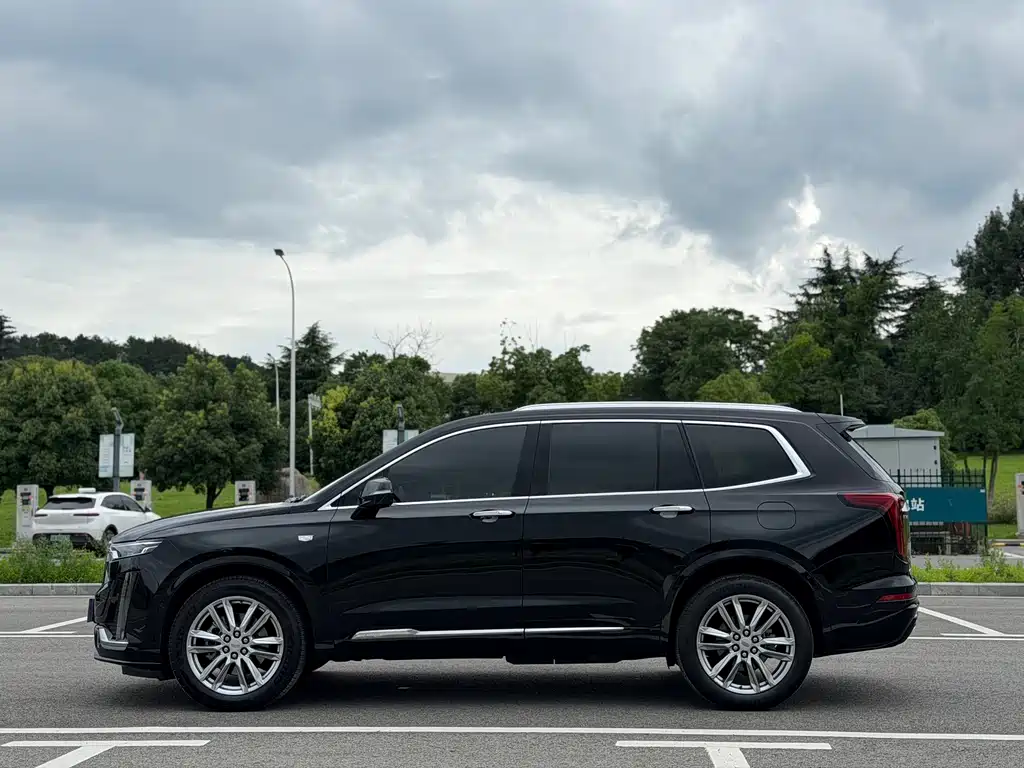 Cadillac XT6 2021