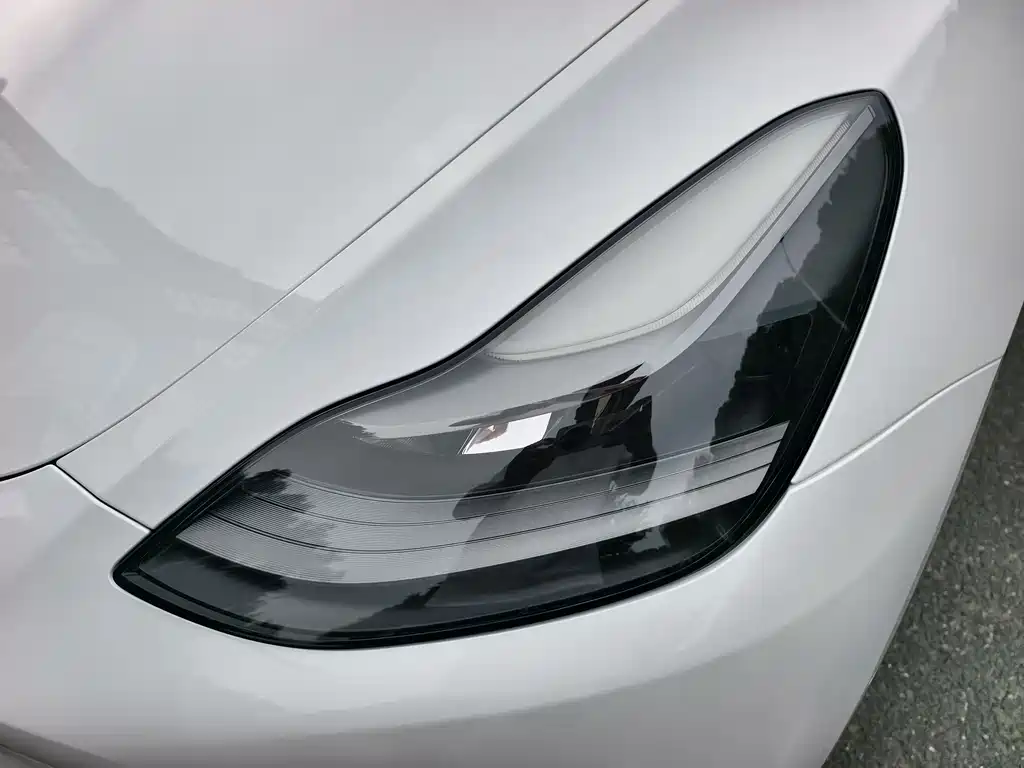 Tesla Model Y 2022 — фото 14