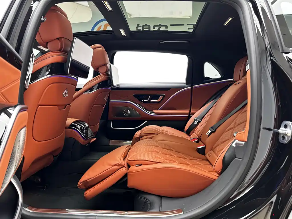 Mercedes-Benz Maybach S-Class 2023 — фото 12