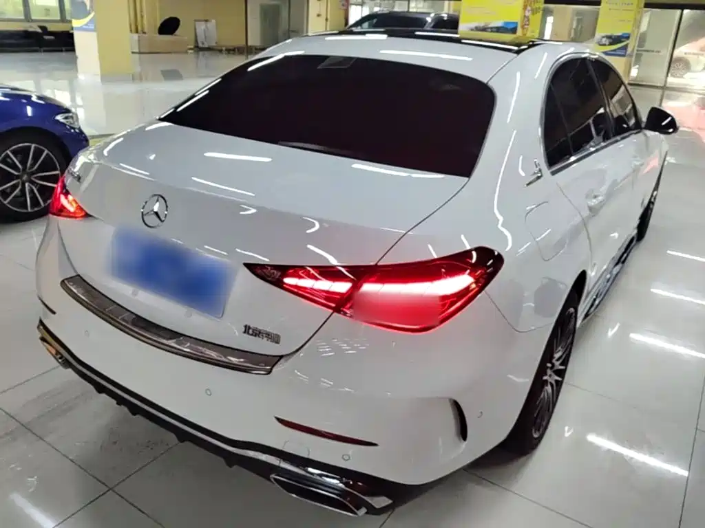 Mercedes-Benz C-Class 2025