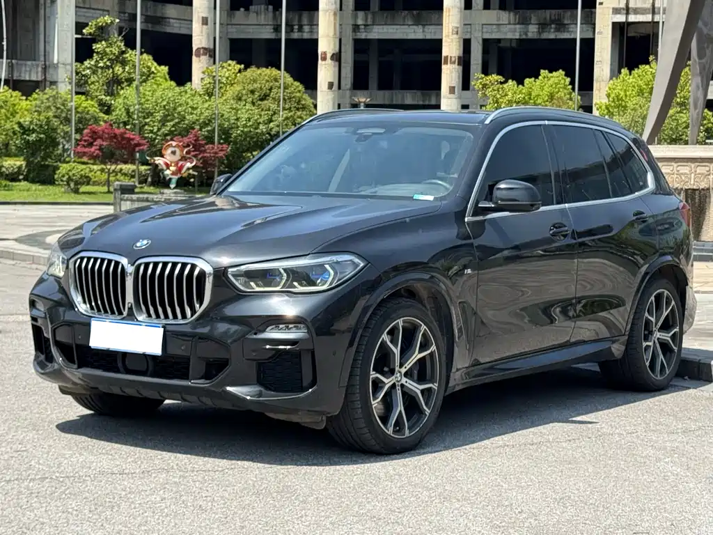 BMW X5 2020 — фото 1