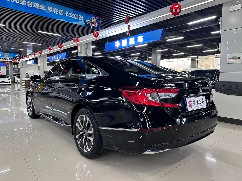 Honda Accord 2020 — фото 7