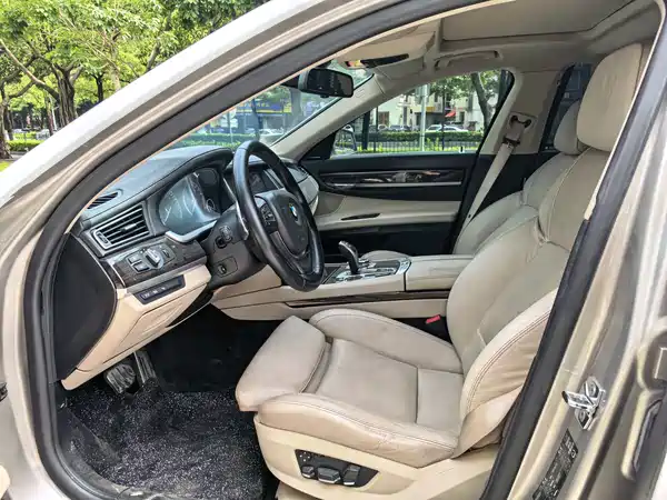 BMW 7 Series 2009