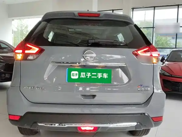 Nissan X-Trail 2025