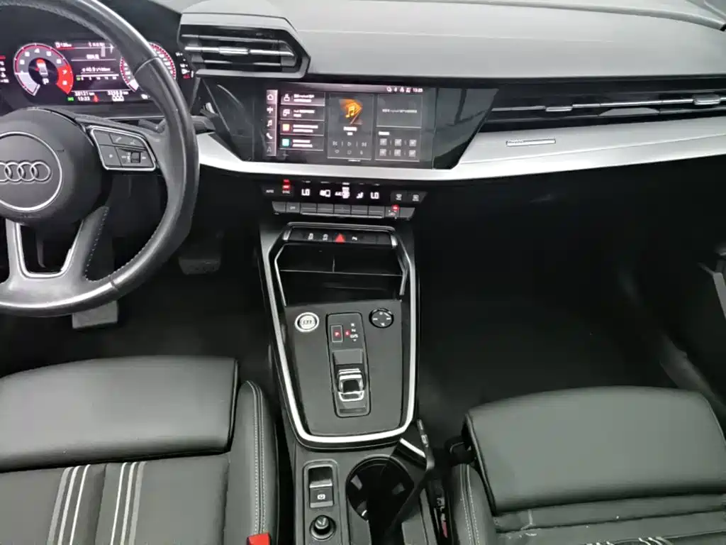 Audi A3 2022 — фото 13