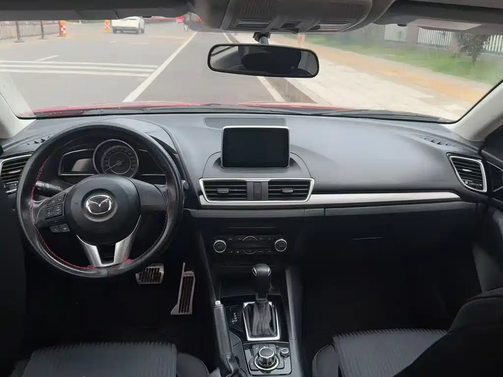 Mazda 3 Angkesela 2019