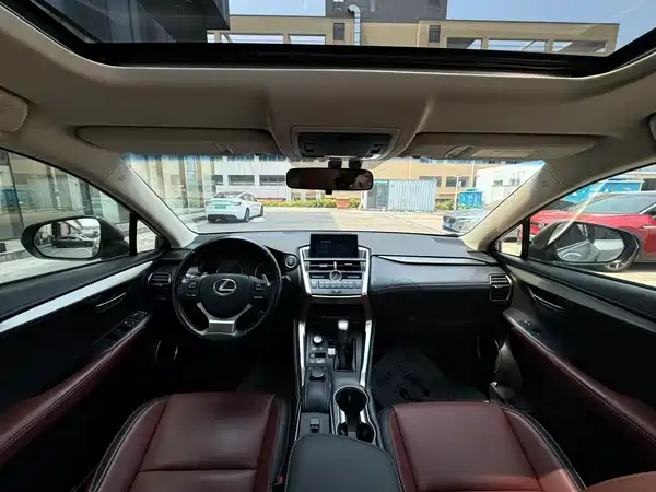 Lexus NX 2015